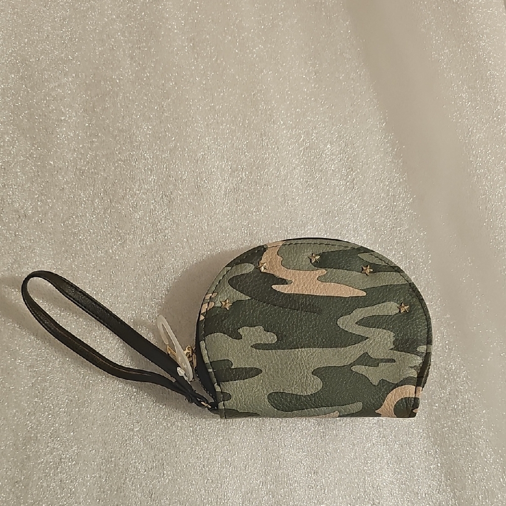 Camouflage Zippered Coin Purse with Wrist Strap and Stars Detail NWOT
